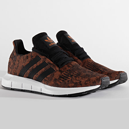 Adidas Originals - Sneaker Swift Run EE7215 Tech Copper Core Negro Calzado Blanco
