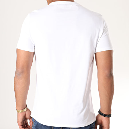 Guess - Tee Shirt M94I86-K92O0 Blanc