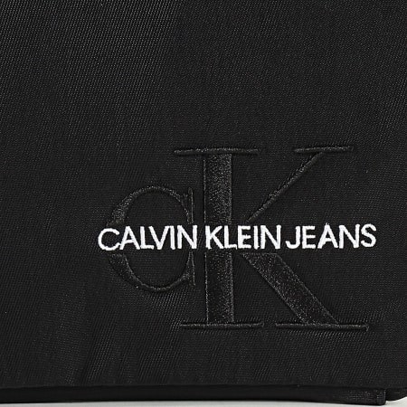Calvin Klein - Sacoche Monogram Nylon Flat 5246 Noir