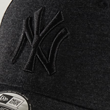 New Era - Casquette Fitted 39Thirty Jersey Essential 12134961 New York Yankees Noir Chiné