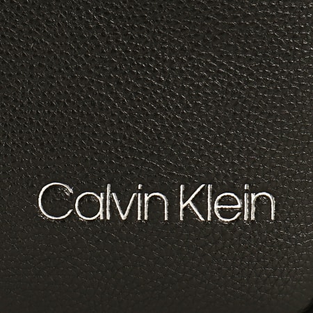 Calvin Klein - Sacoche CK Direct Mini Flat Crossover 5128 Noir