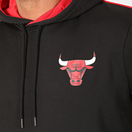 New Era - Sweat Capuche NBA Stripe Piping Chicago Bulls Noir Rouge
