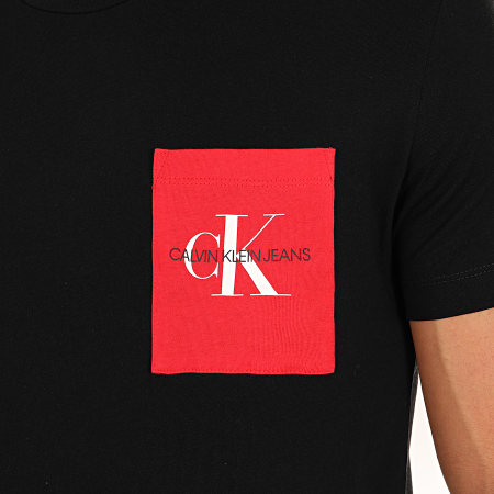 Calvin Klein - Tee Shirt Poche Monogram 4070 Noir Rouge
