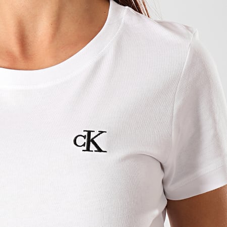 Calvin Klein - Tee Shirt Femme CK Embroidery 2883 Blanc