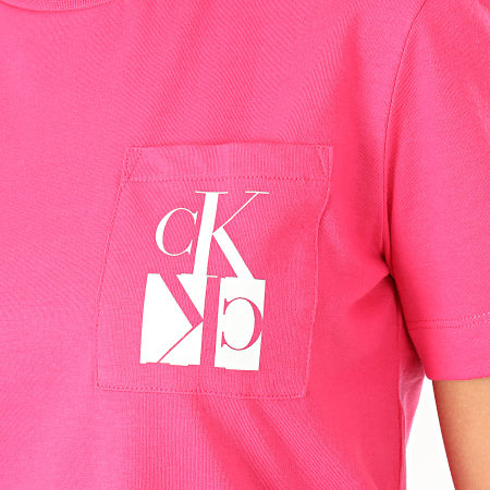 Calvin Klein - Tee Shirt Poche Femme Mirrored Monogram 2935 Rose
