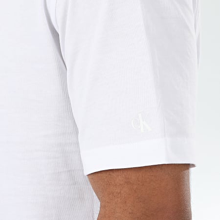 Calvin Klein - Tee Shirt Mirrored Monogram 4106 Blanc