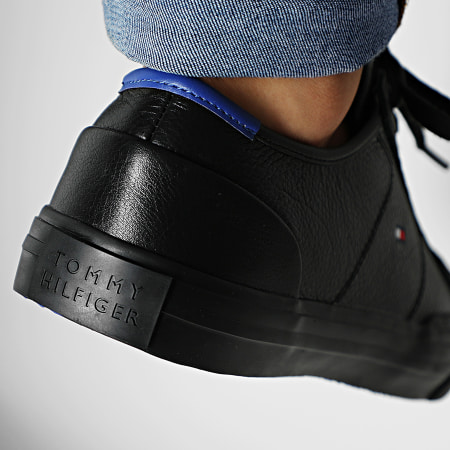 Tommy Hilfiger - Baskets Core Corporate Flag Sneaker 2593 Black