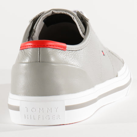 Tommy Hilfiger - Baskets Core Corporate Flag Sneaker 2593 Antique Sivler