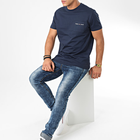 Tommy Jeans - Tee Shirt Poche Logo Pocket 7468 Bleu Marine
