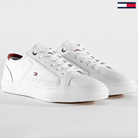 Tommy Hilfiger - Baskets Core Corporate Flag Sneaker 2593 White