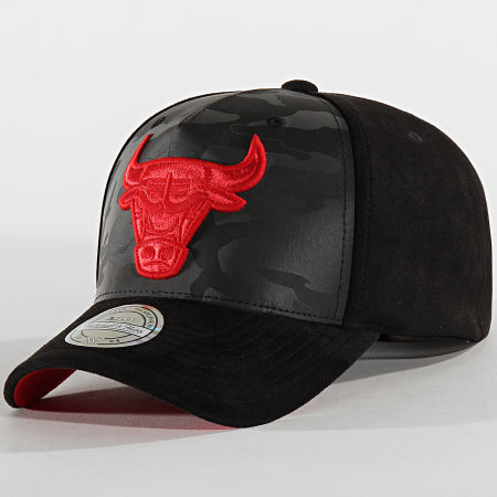 Mitchell and Ness - Casquette International 473 Chicago Bulls Camouflage Noir