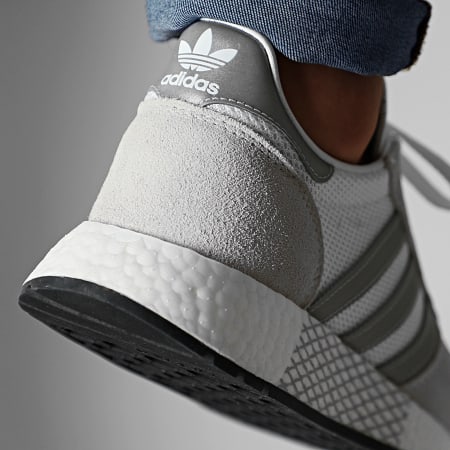 Adidas Originals - Baskets Marathon Tech EF4397 Cloud White Silver Metallic Core Black