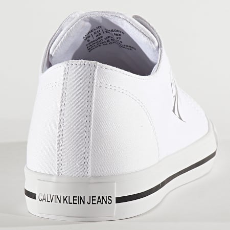 Calvin Klein - Baskets Aurelio Low Top Lace Up B4S0670 White