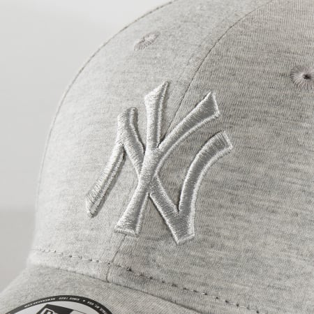 New Era - Casquette Baseball 9Forty Jersey Essential New York Yankees 80636065 Gris Chiné