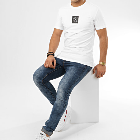 Calvin Klein - Tee Shirt Center Monogram Box 4755 Blanc