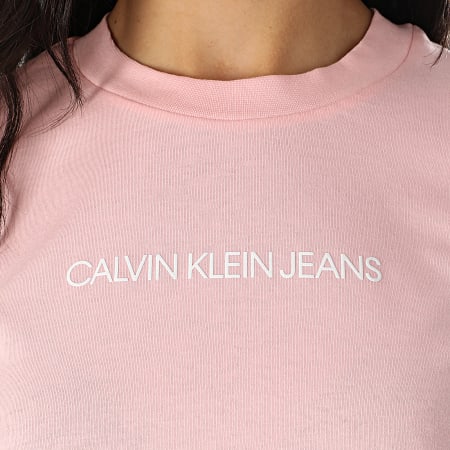 Calvin Klein - Tee Shirt Femme Shrunken Institutional Logo 2879 Rose Clair