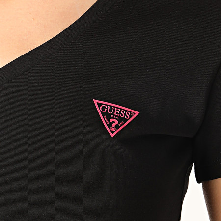 Guess - Tee Shirt Slim Femme Col V W0GI13-J1300 Noir