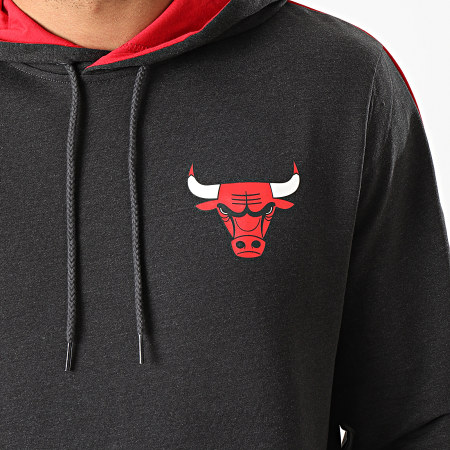 New Era - Sweat Capuche NBA Chicago Bulls Piping 12195378 Gris Anthracite Chiné
