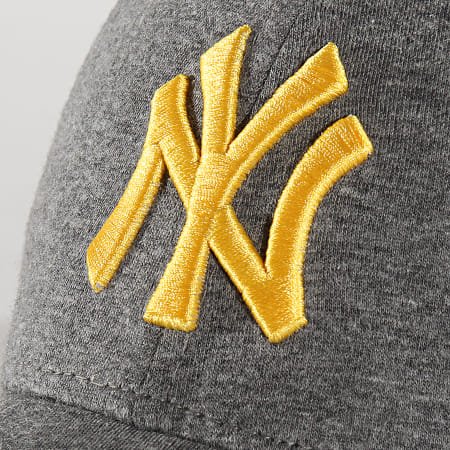 New Era - Casquette Femme 9Forty Jersey Essential 12285211 New York Yankees Gris Chiné