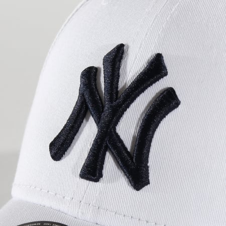 New Era - Casquette 9Forty League Essential 12285482 New York Yankees Blanc
