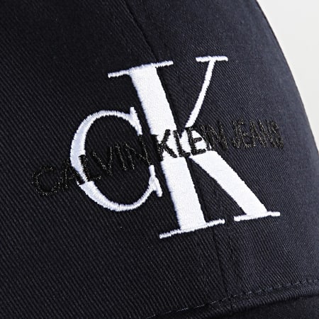 Calvin Klein - Casquette Monogram 6624 Bleu Marine
