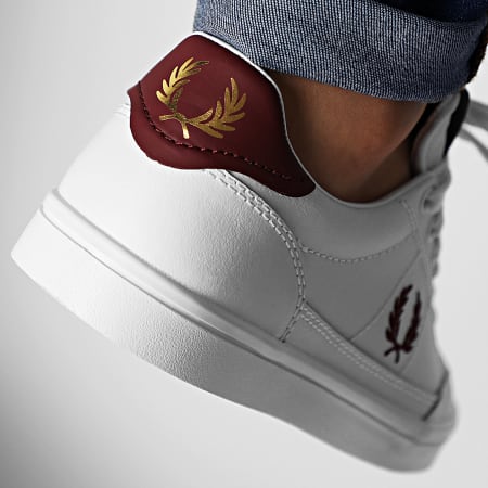 Fred Perry - Baskets Deuce Leather B8199 White