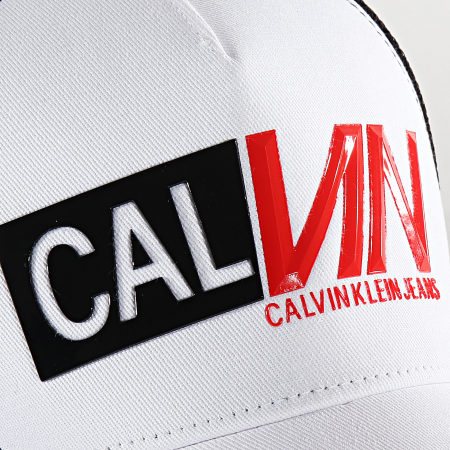 Calvin Klein - Casquette Trucker Racing 5612 Blanc Noir