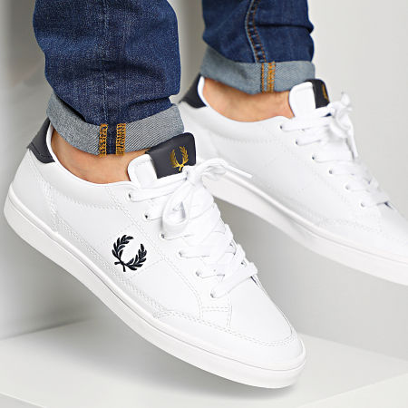 Fred Perry - Baskets Deuce Leather B8199 White