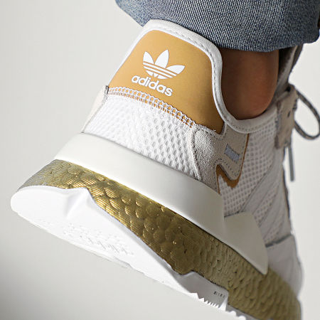 Adidas Originals - Baskets Nite Jogger FV4137 Cloud White Gold Metallic
