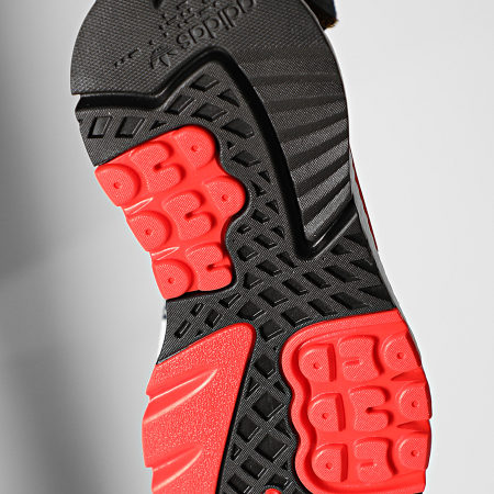 Adidas Originals - Baskets Nite Jogger EG6750 Core Black Cloud White Hi-Res Red