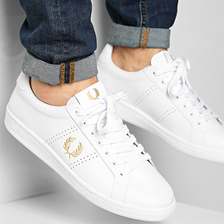 Fred Perry - Baskets B8321 Leather White