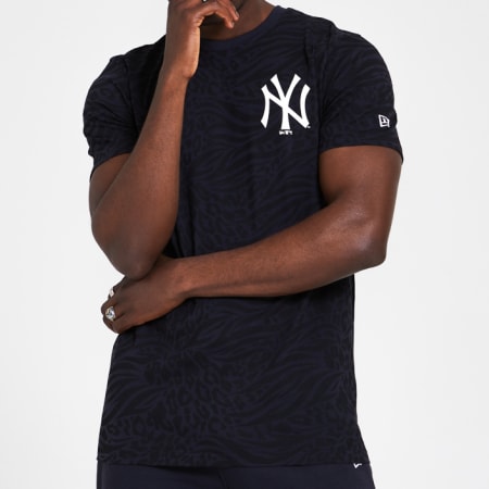 New Era - Tee Shirt All Over Print 12369853 New York Yankee Bleu Marine