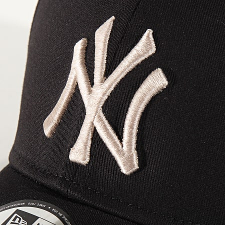 New Era - Casquette Fitted 39Thirty League Essential 12381080 New York Yankees Noir