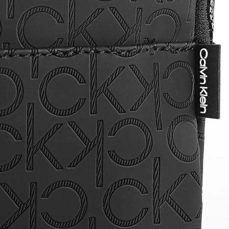 Calvin Klein - Sacoche Monogram Blend Flat 5685 Noir
