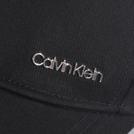 Calvin Klein - Casquette Metal Letter BB 6828 Noir