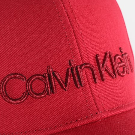 Calvin Klein - Casquette Embroidery Logo BB 6832 Bordeaux