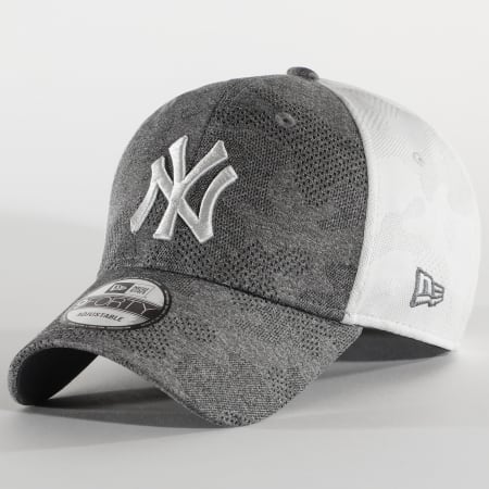 New Era - Casquette Engineered Plus 9Forty New York Yankees 12381149 Gris Chiné Blanc Camouflage