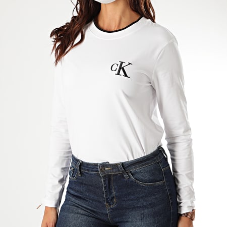 Calvin Klein - Tee Shirt Manches Longues Femme CK Embroidery Tippin 4459 Blanc