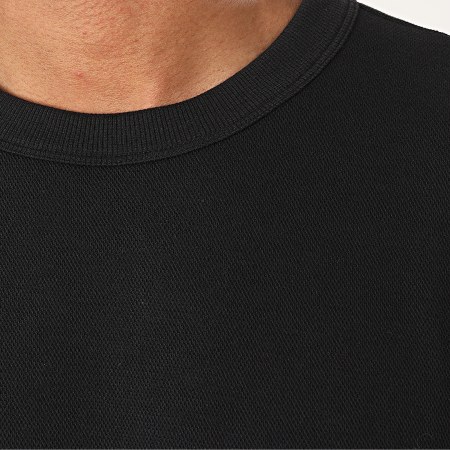 Calvin Klein - Tee Shirt Manches Longues Monogram Badge 5607 Noir