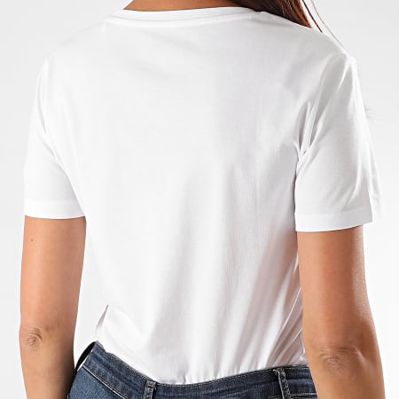 Guess - Tee Shirt Femme W0YI57-K8HM0 Blanc