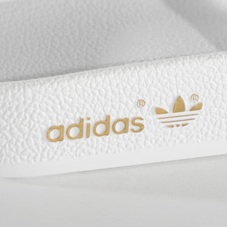 Adidas Originals - Claquettes Femme Adilette EG5162 Footwear White Gold Metallic