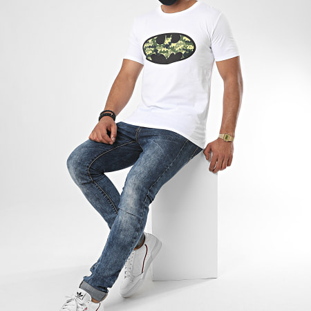 DC Comics - Tee Shirt BatCamo Blanc