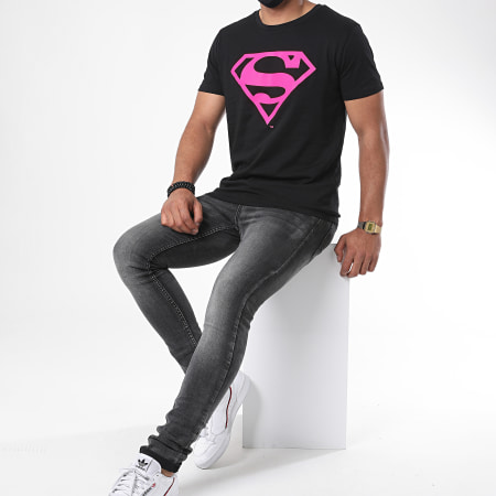 DC Comics - Camiseta Logo Neón Negro Rosa Fluo