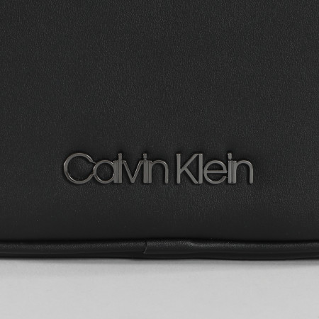 Calvin Klein - Sacoche Central Flat Cros 5677 Noir