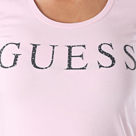 Guess - Tee shirt Slim Femme W0YI0F-J1300 Rose Clair