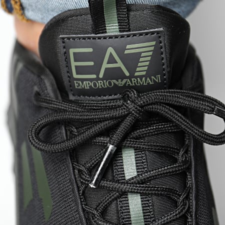 EA7 Emporio Armani - Baskets X8X033-XCC52 Black Grape Leaves