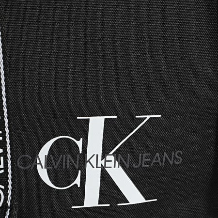 Calvin Klein - Sac A Main Femme Shopper 29 7095 Noir