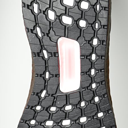 Adidas Performance - Baskets Ultraboost 20 EG9749 Core Black Grey Five Signal Pink