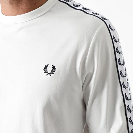 Fred Perry - Tee Shirt Manches Longues A Bandes Taped M9673 Blanc