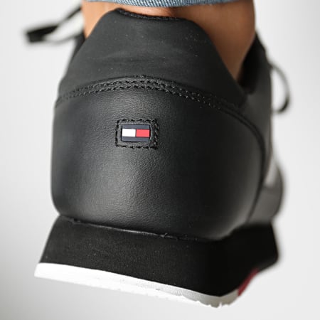 Tommy Hilfiger - Baskets Corporate Leather Runner 2996 Black